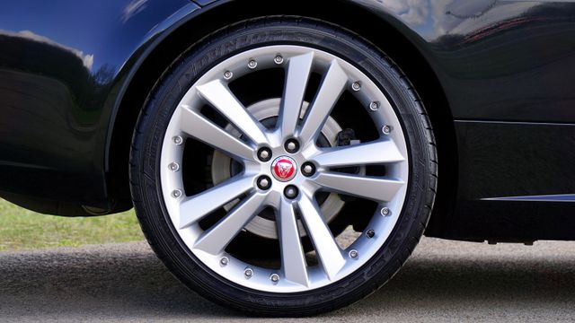 Cast aluminum wheels